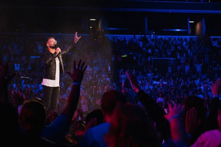 Hillsong responde sobre alegações de sexo ‘ilícito’ em filial nos EUA