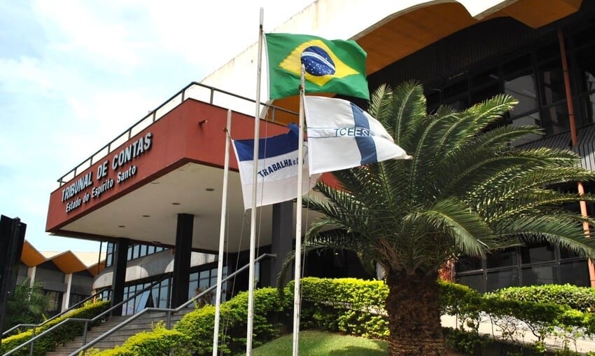 TCE-ES Declara inconstitucional aumento salarial dos vereadores de Mantenópolis